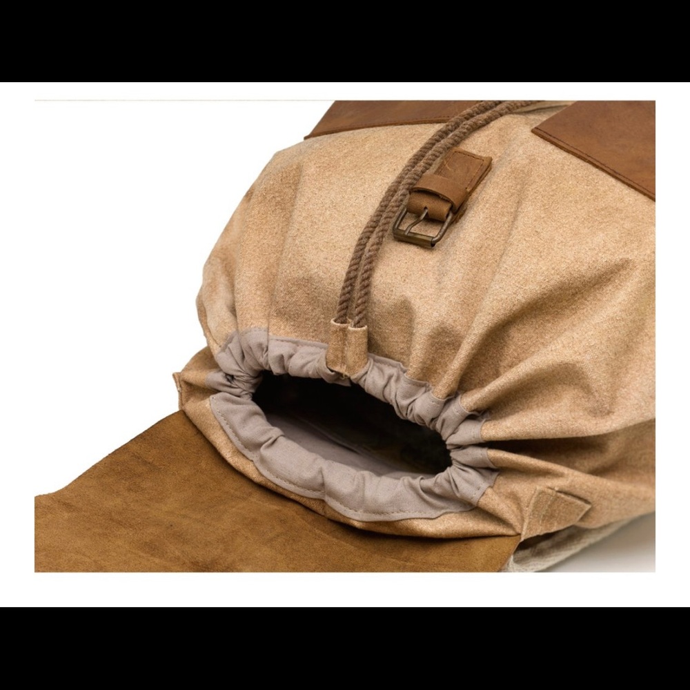 Backpack - Picture 6 of 6